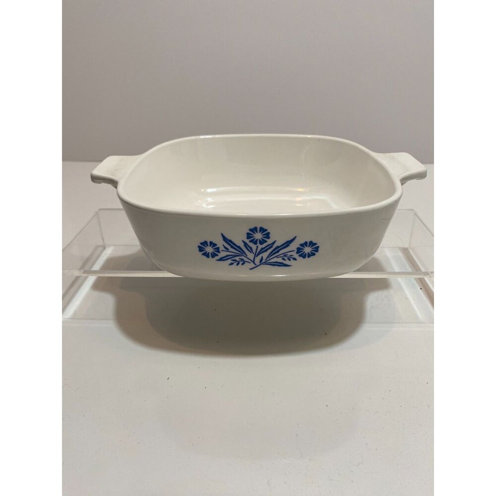 CorningWare Cornflower No Lid 1 Qt Casserole 8-3 8 3/4”x8 3/4”x3” USA 1958-1987